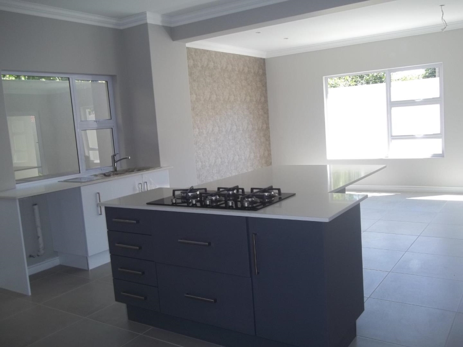 5 Bedroom Property for Sale in Glenhazel Gauteng