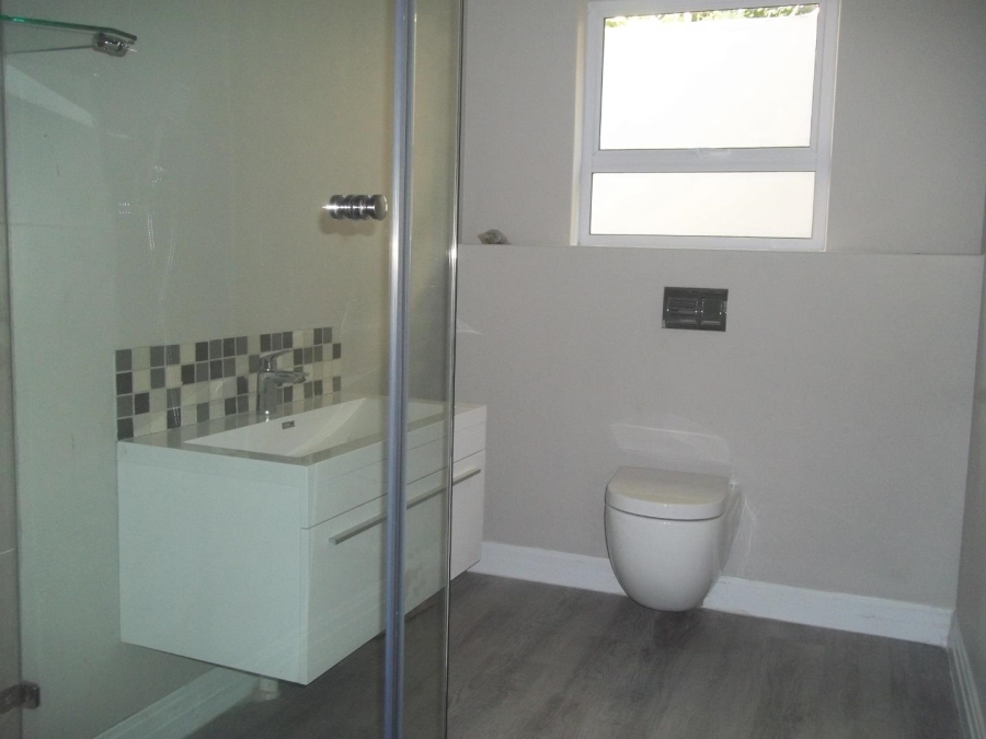 5 Bedroom Property for Sale in Glenhazel Gauteng