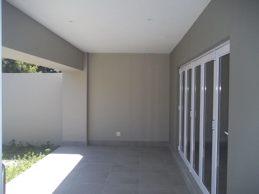 5 Bedroom Property for Sale in Glenhazel Gauteng