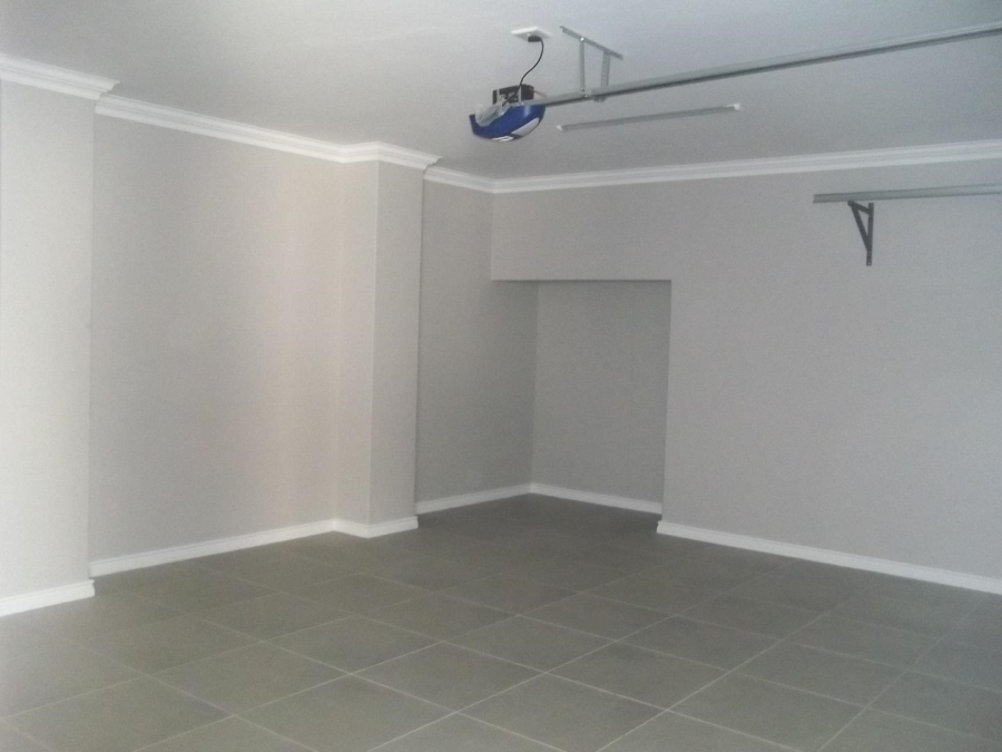 5 Bedroom Property for Sale in Glenhazel Gauteng