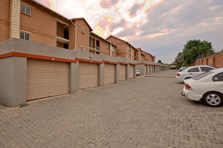 To Let 2 Bedroom Property for Rent in Northwold Gauteng