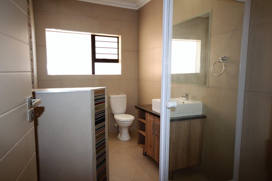 To Let 3 Bedroom Property for Rent in Olympus Gauteng