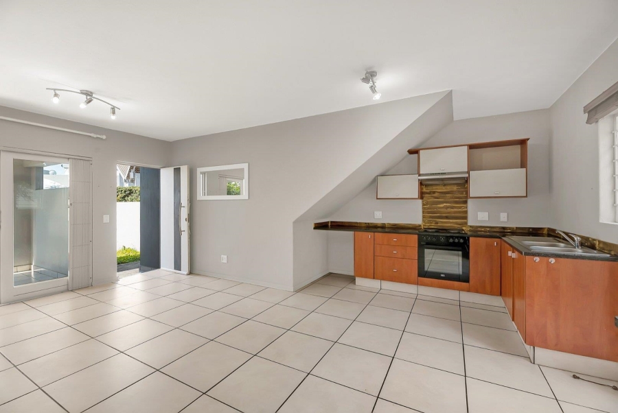 2 Bedroom Property for Sale in Broadacres Gauteng