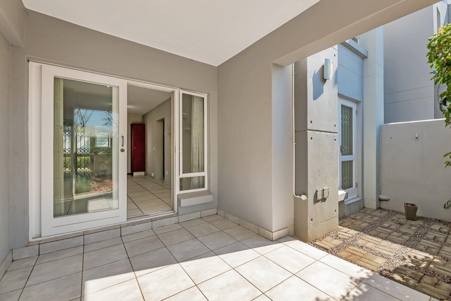 2 Bedroom Property for Sale in Broadacres Gauteng