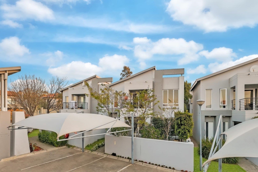 2 Bedroom Property for Sale in Broadacres Gauteng