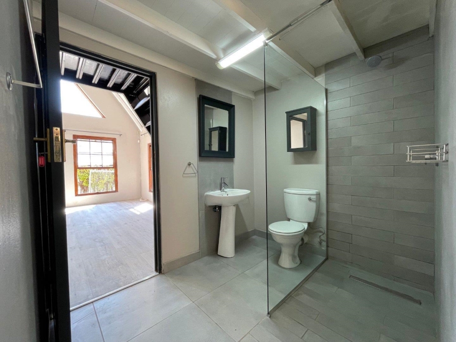 To Let 1 Bedroom Property for Rent in Fourways Gauteng