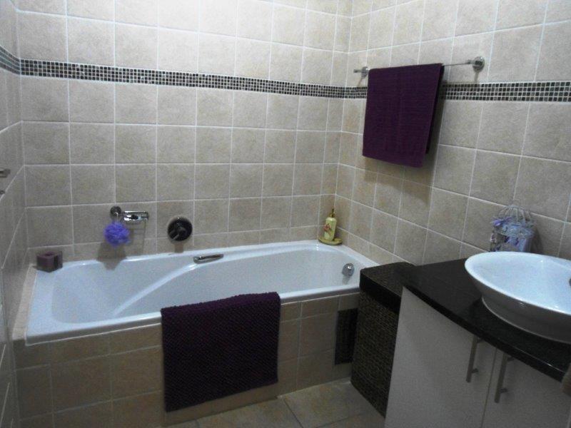 To Let 2 Bedroom Property for Rent in Parkwood Gauteng