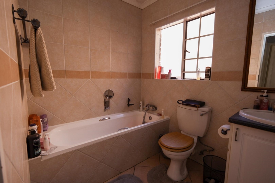 To Let 2 Bedroom Property for Rent in Moreleta Park Gauteng