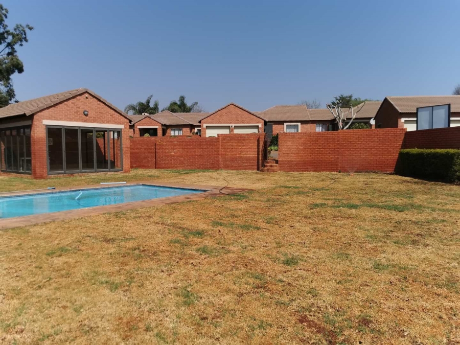 To Let 2 Bedroom Property for Rent in Moreleta Park Gauteng