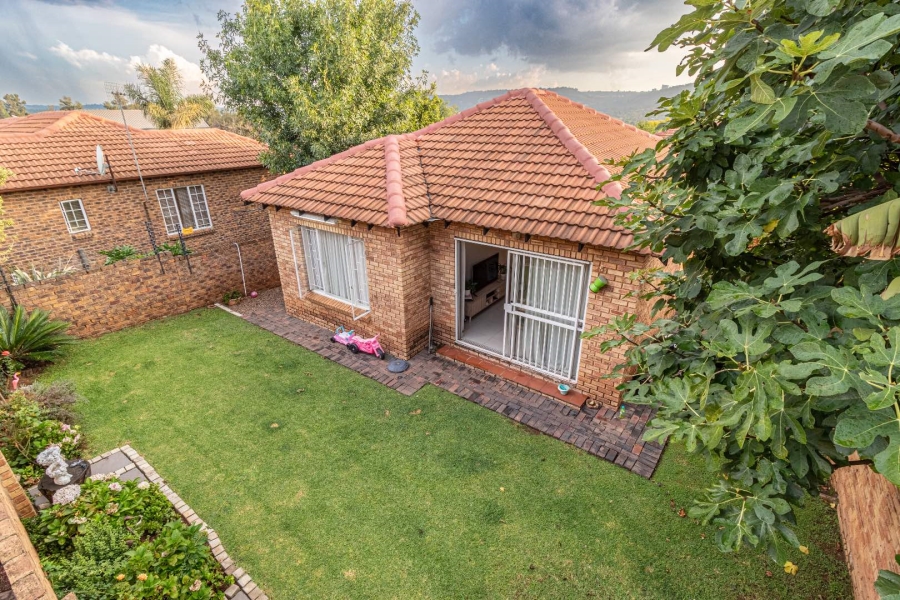 2 Bedroom Property for Sale in Wilgeheuwel Gauteng