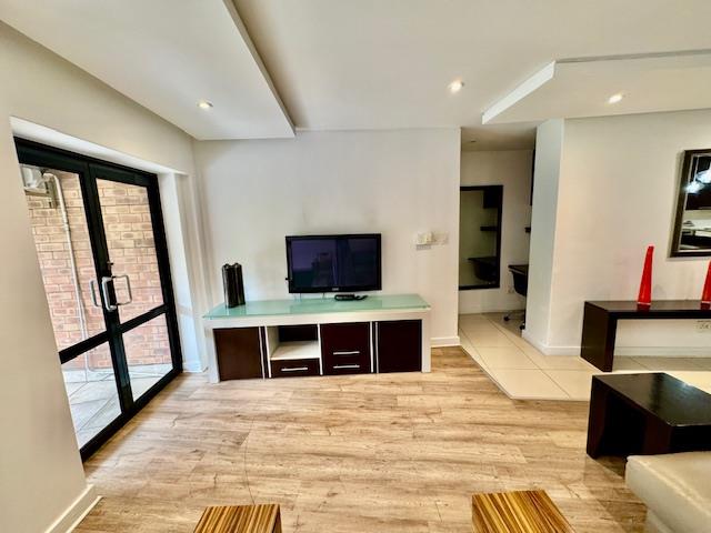 To Let 2 Bedroom Property for Rent in Benmore Gauteng