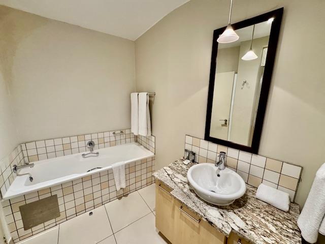 To Let 2 Bedroom Property for Rent in Benmore Gauteng