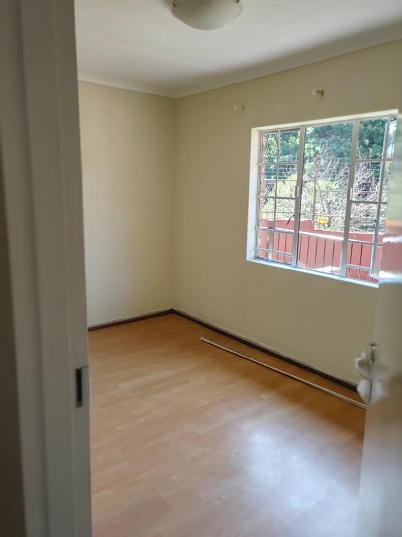 To Let 2 Bedroom Property for Rent in South Crest Gauteng