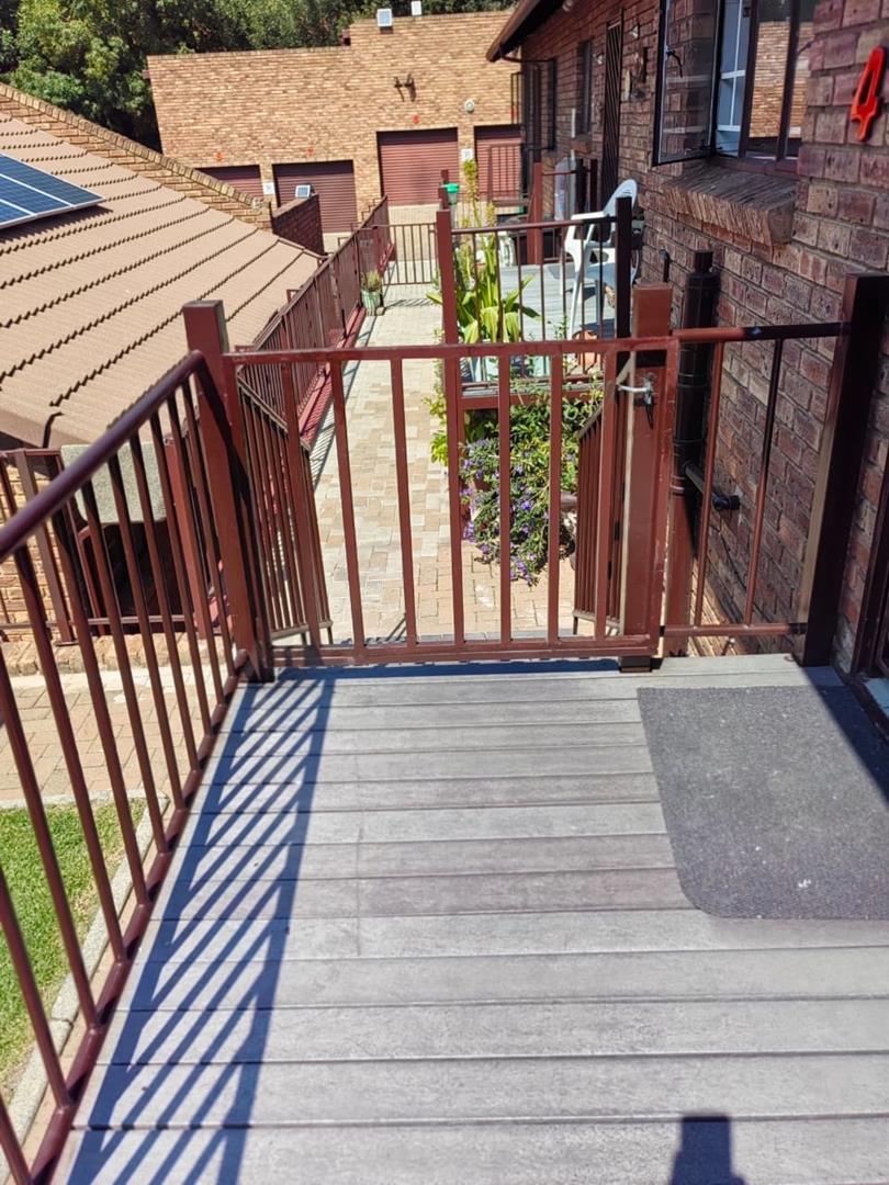 To Let 2 Bedroom Property for Rent in South Crest Gauteng