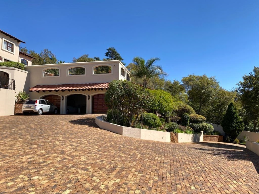 7 Bedroom Property for Sale in Mondeor Gauteng