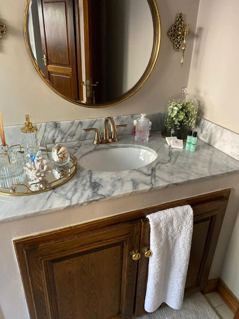 7 Bedroom Property for Sale in Mondeor Gauteng