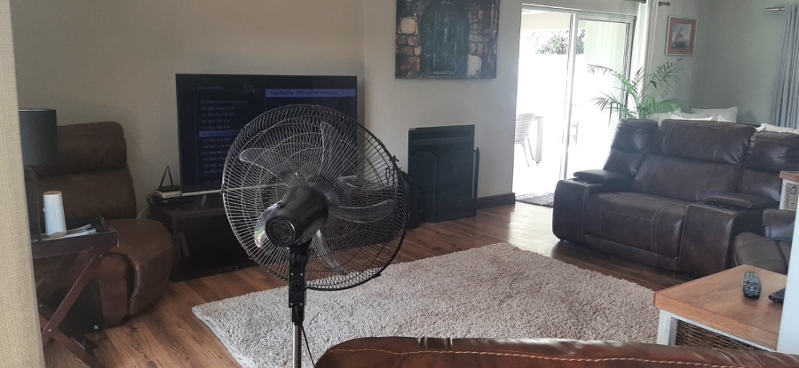 To Let 4 Bedroom Property for Rent in Six Fountains Residential Estate Gauteng