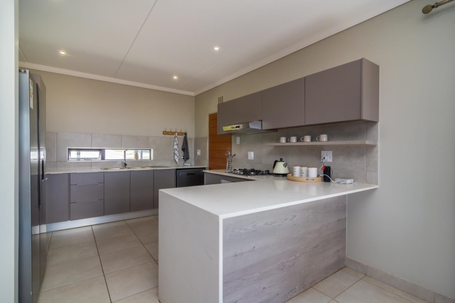 3 Bedroom Property for Sale in Lion Pride Gauteng