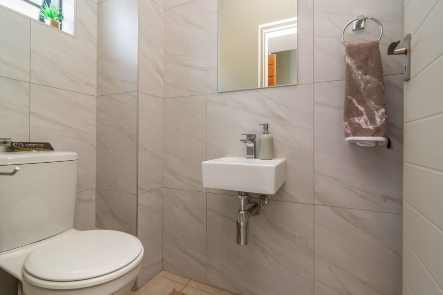 3 Bedroom Property for Sale in Lion Pride Gauteng