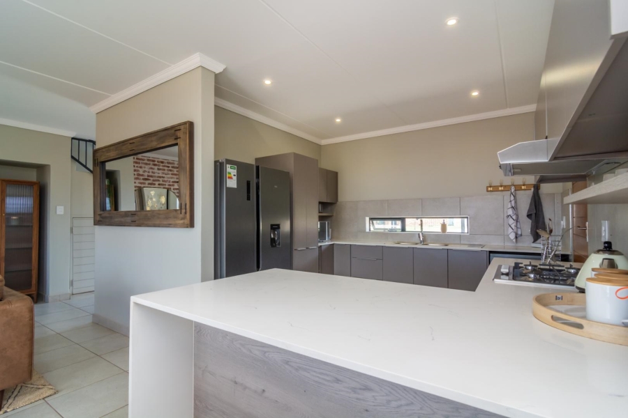 3 Bedroom Property for Sale in Lion Pride Gauteng