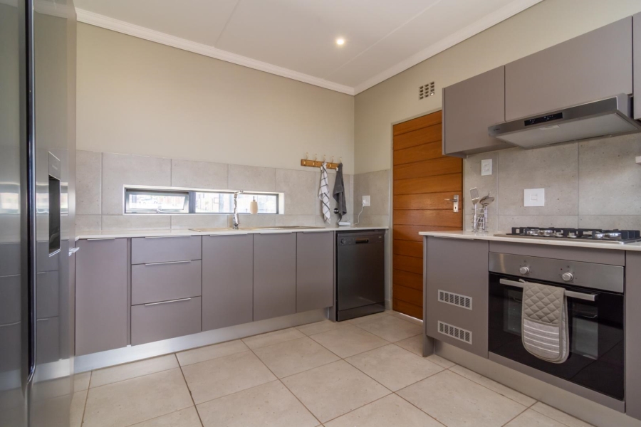 3 Bedroom Property for Sale in Lion Pride Gauteng