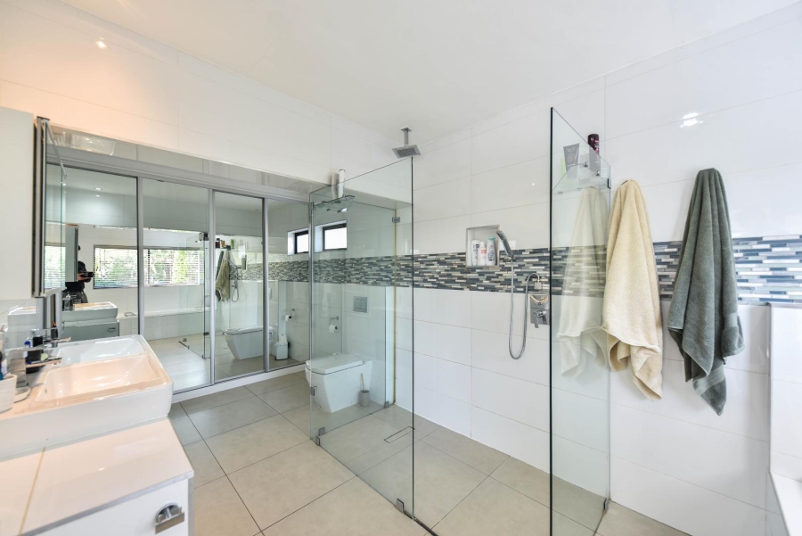 To Let 4 Bedroom Property for Rent in Silver Lakes Golf Estate Gauteng