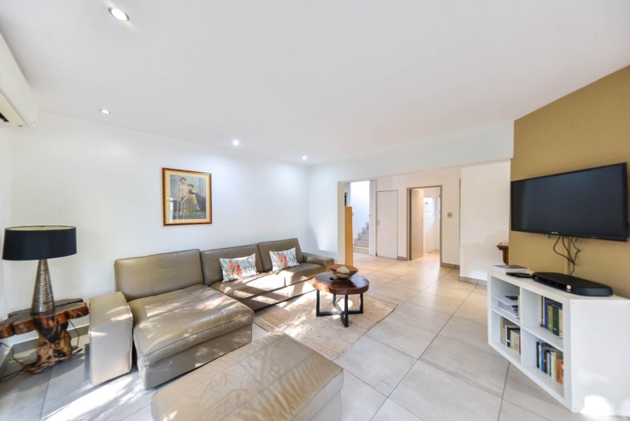 To Let 4 Bedroom Property for Rent in Silver Lakes Golf Estate Gauteng