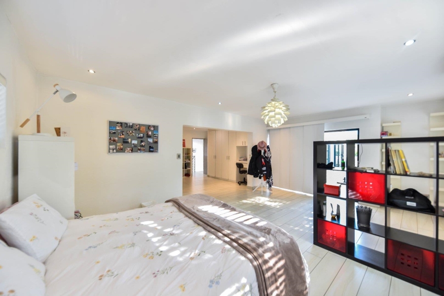 To Let 4 Bedroom Property for Rent in Silver Lakes Golf Estate Gauteng