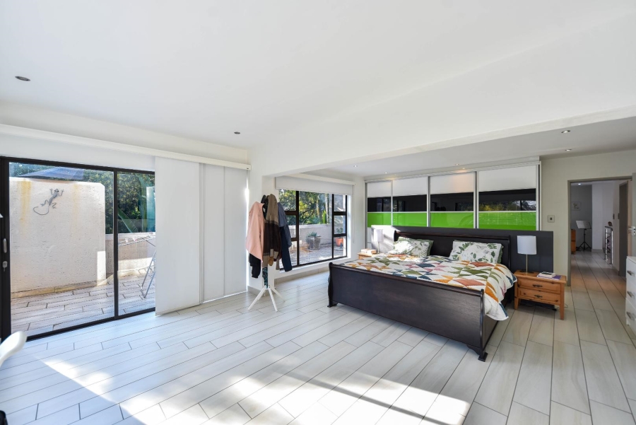 To Let 4 Bedroom Property for Rent in Silver Lakes Golf Estate Gauteng