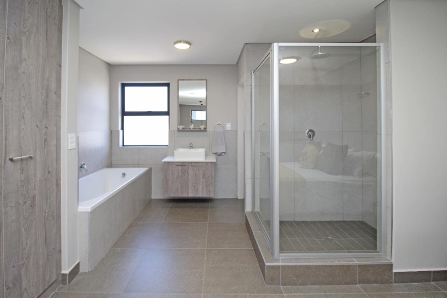 1 Bedroom Property for Sale in Montana Gauteng
