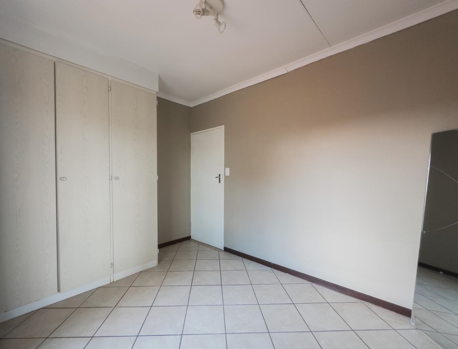 To Let 2 Bedroom Property for Rent in Mooikloof Ridge Gauteng