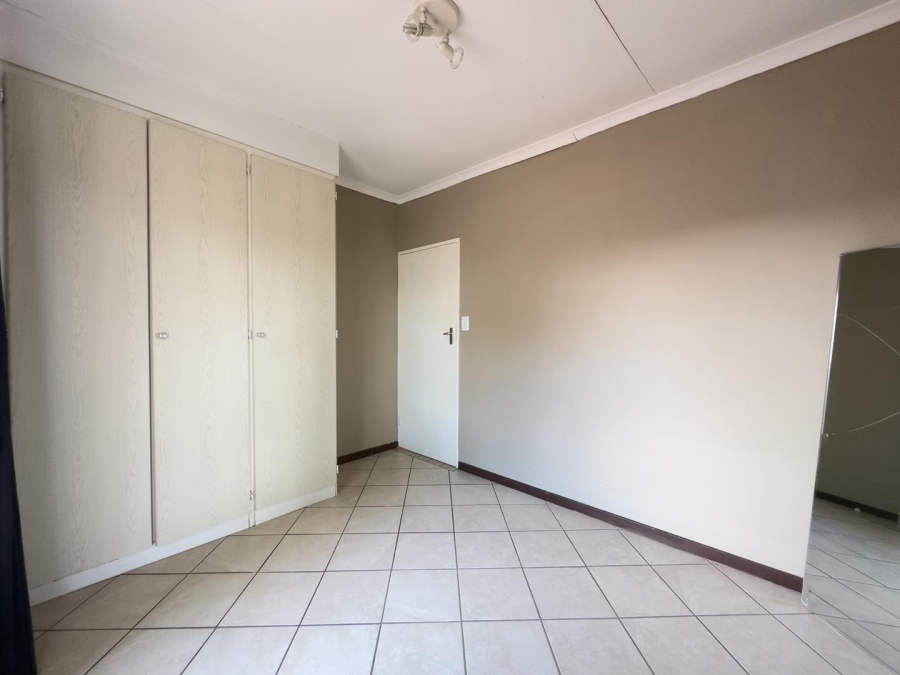To Let 2 Bedroom Property for Rent in Mooikloof Ridge Gauteng