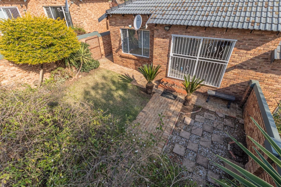 To Let 2 Bedroom Property for Rent in Wilgeheuwel Gauteng