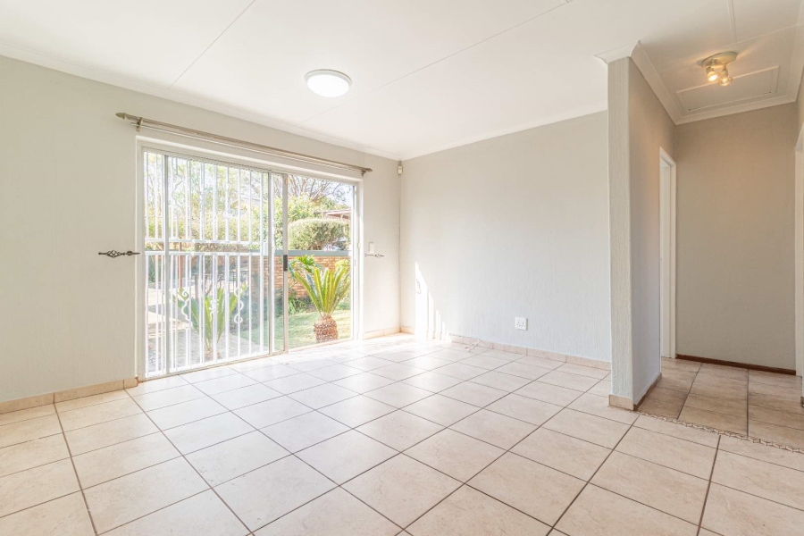 To Let 2 Bedroom Property for Rent in Wilgeheuwel Gauteng