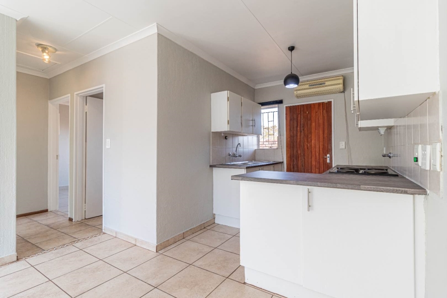To Let 2 Bedroom Property for Rent in Wilgeheuwel Gauteng