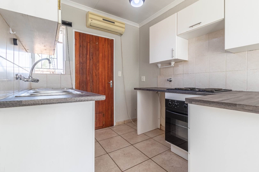 To Let 2 Bedroom Property for Rent in Wilgeheuwel Gauteng
