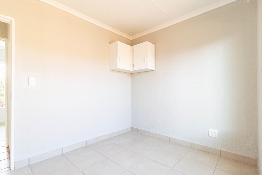 To Let 2 Bedroom Property for Rent in Wilgeheuwel Gauteng