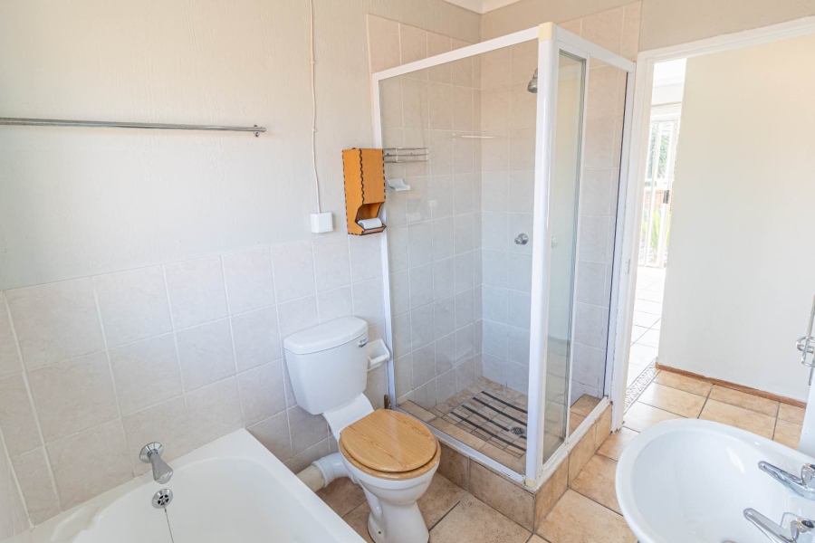 To Let 2 Bedroom Property for Rent in Wilgeheuwel Gauteng