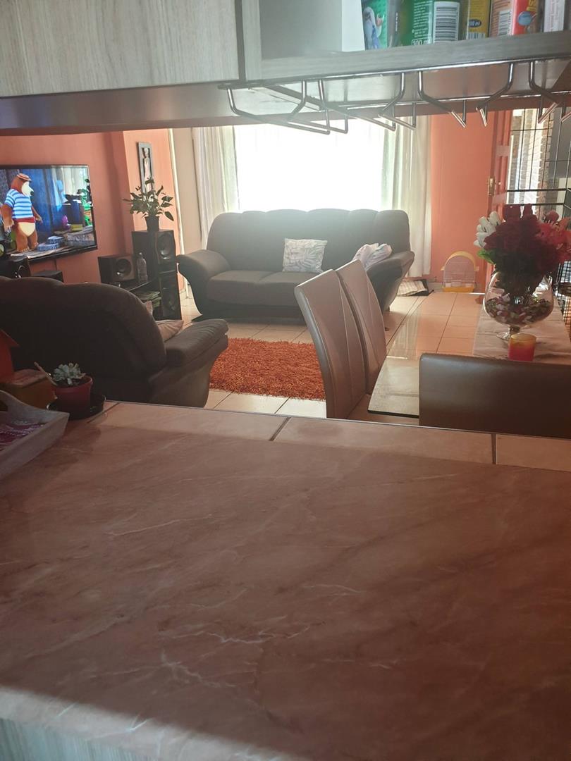 To Let 2 Bedroom Property for Rent in Silverton Gauteng