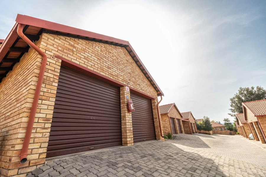 To Let 3 Bedroom Property for Rent in Wilgeheuwel Gauteng