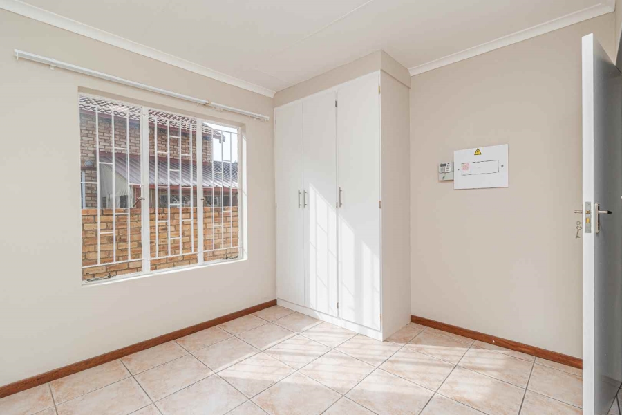 To Let 3 Bedroom Property for Rent in Wilgeheuwel Gauteng