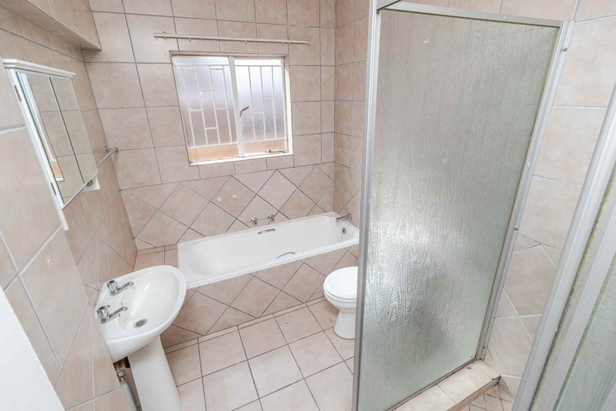 To Let 3 Bedroom Property for Rent in Wilgeheuwel Gauteng