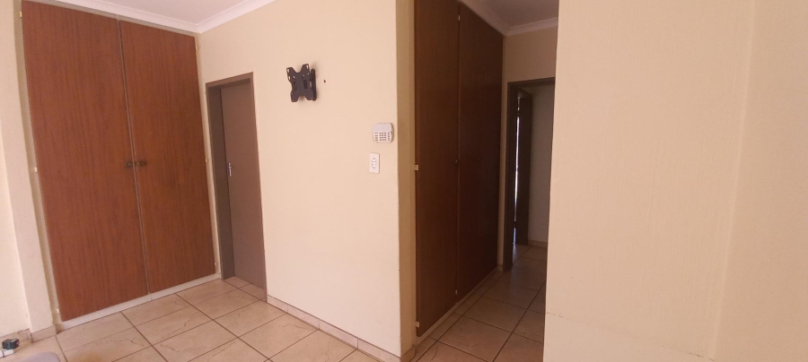 3 Bedroom Property for Sale in Elardus Park Gauteng