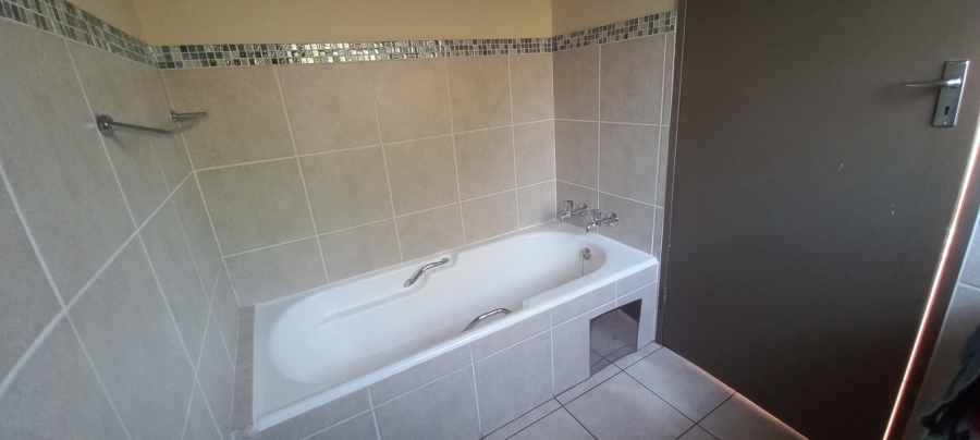 3 Bedroom Property for Sale in Elardus Park Gauteng