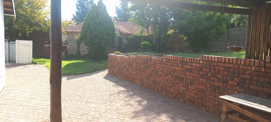 3 Bedroom Property for Sale in Elardus Park Gauteng