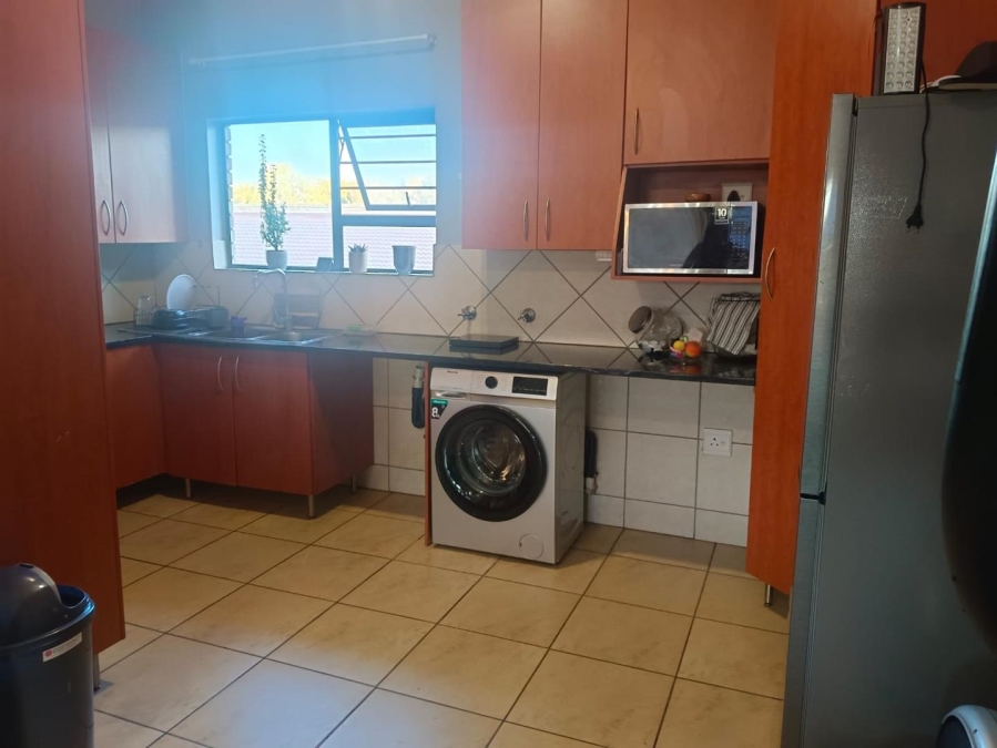 3 Bedroom Property for Sale in New Redruth Gauteng
