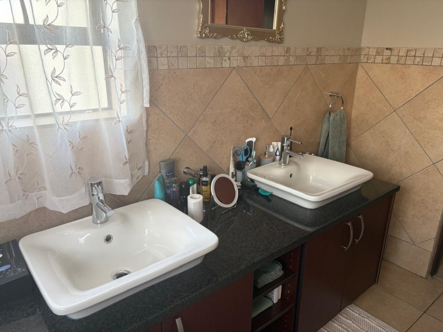 To Let 3 Bedroom Property for Rent in Montana Gauteng