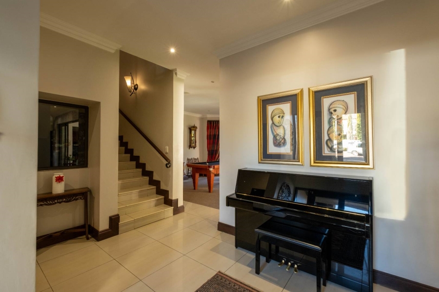 5 Bedroom Property for Sale in Bryanston Gauteng