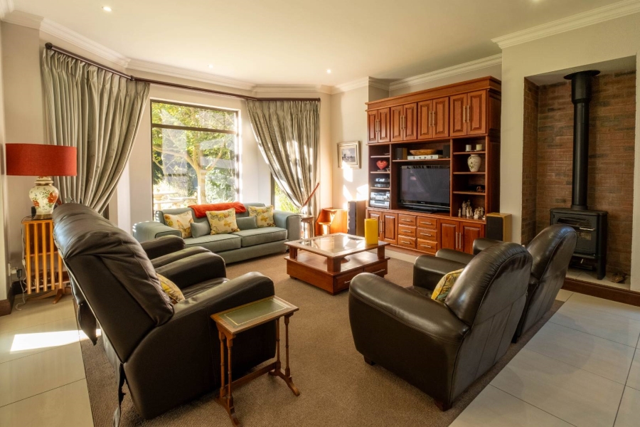 5 Bedroom Property for Sale in Bryanston Gauteng