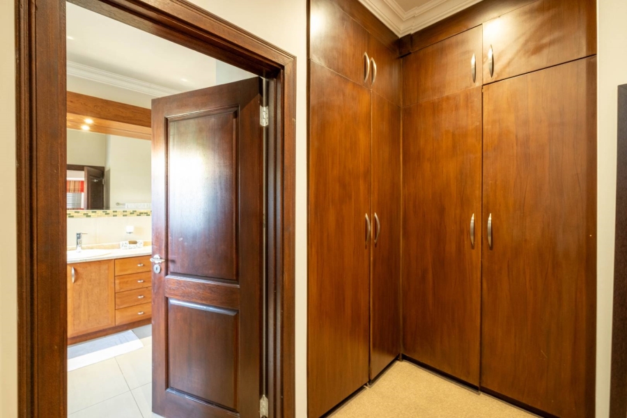 5 Bedroom Property for Sale in Bryanston Gauteng